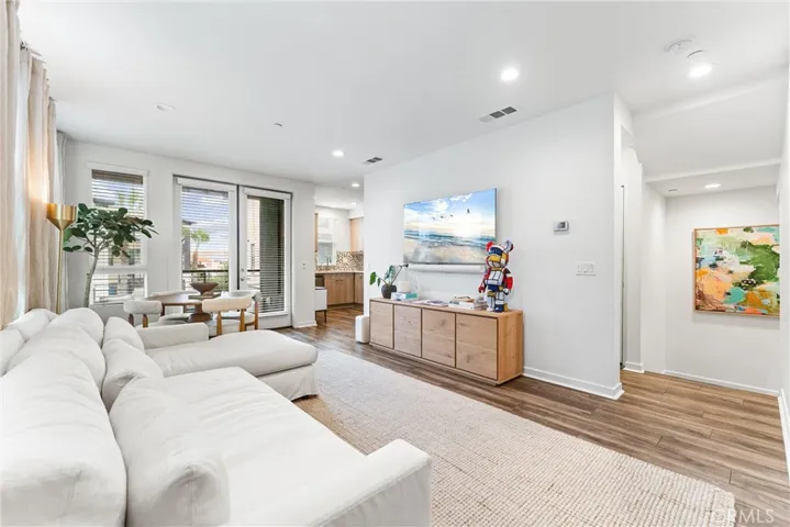 2880 N Glassell Street, Orange, California 92865