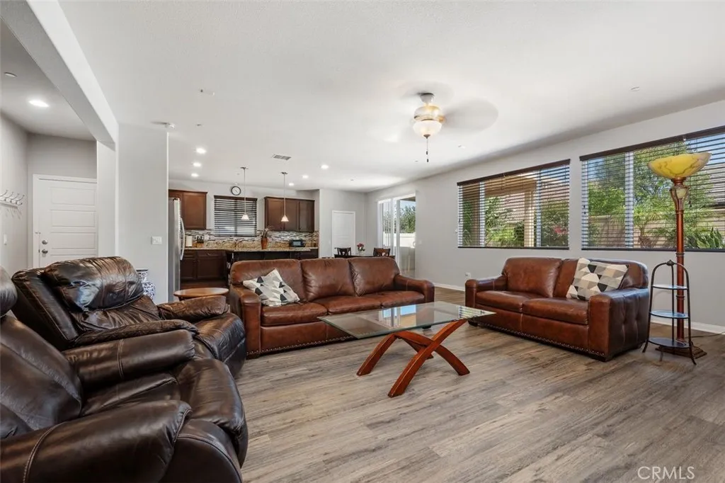 30874 Dropseed Drive, Murrieta, California 92563 home-pic-7