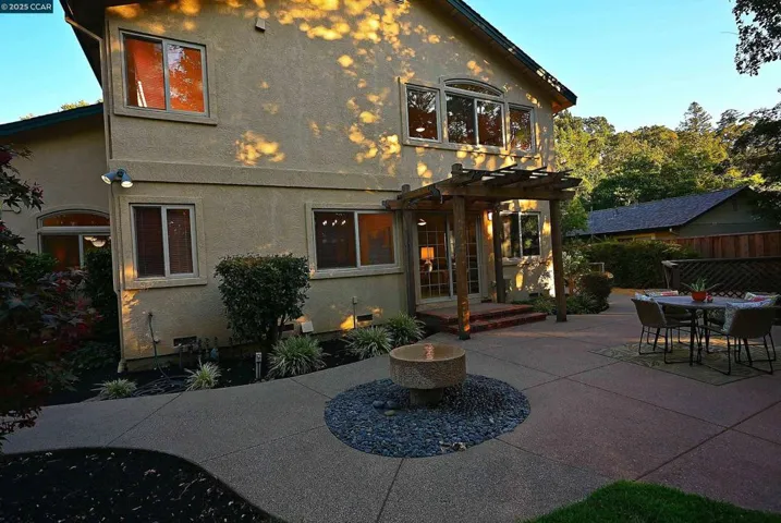 204 Sequoia Avenue, Walnut Creek, California 94595