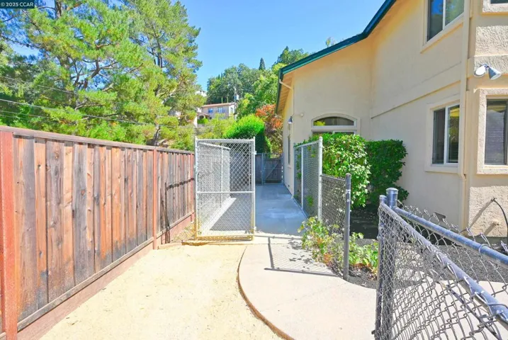 204 Sequoia Avenue, Walnut Creek, California 94595
