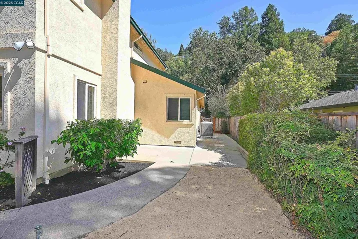 204 Sequoia Avenue, Walnut Creek, California 94595