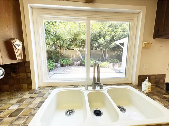 Kitchen window with a view of the backyard!