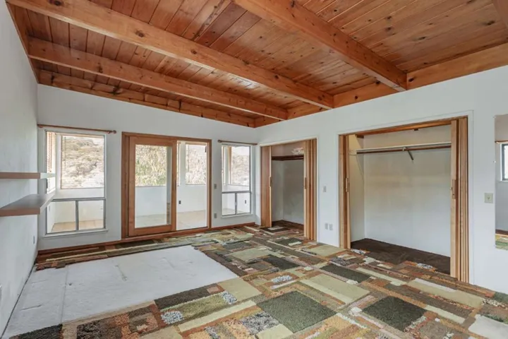 105 Laureles Grade, Salinas, California 93908