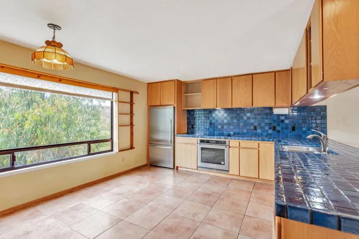 105 Laureles Grade, Salinas, California 93908