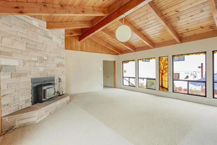 105 Laureles Grade, Salinas, California 93908