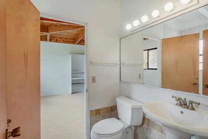 105 Laureles Grade, Salinas, California 93908