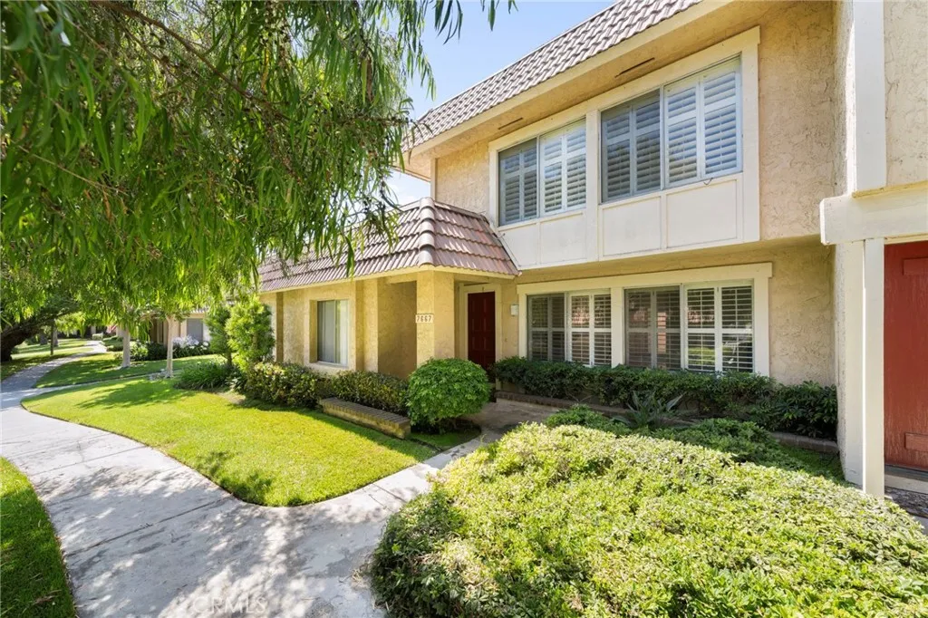7667 Whitewater Drive, Huntington Beach, California 92648, 2 Bedrooms Bedrooms, ,2 BathroomsBathrooms,Residential,For Sale,Whitewater,DW25165925