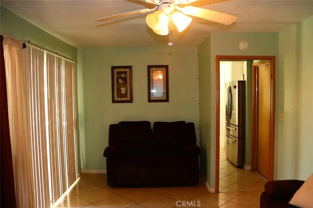 5009 E Avenue R11, Palmdale, California 93552 home-pic-9
