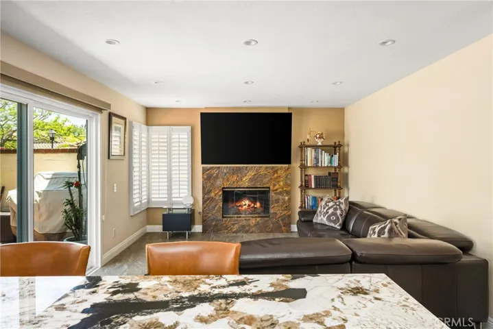 2461 Calle Montella, Tustin, California 92782