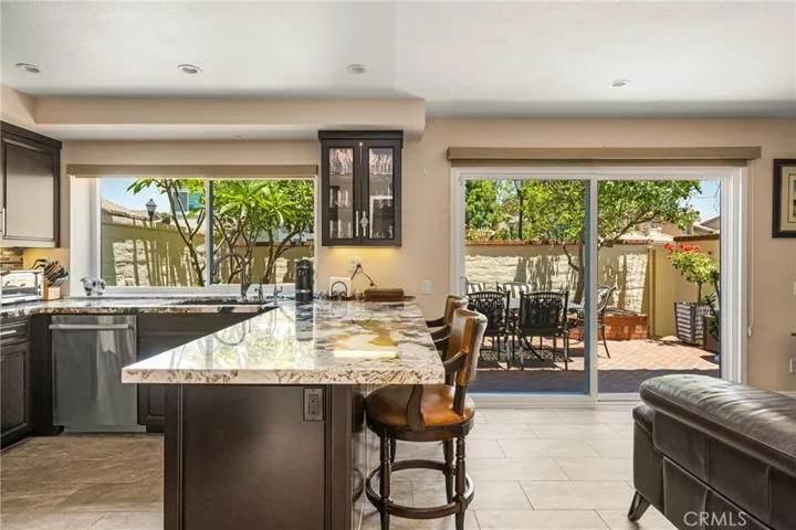 2461 Calle Montella, Tustin, California 92782