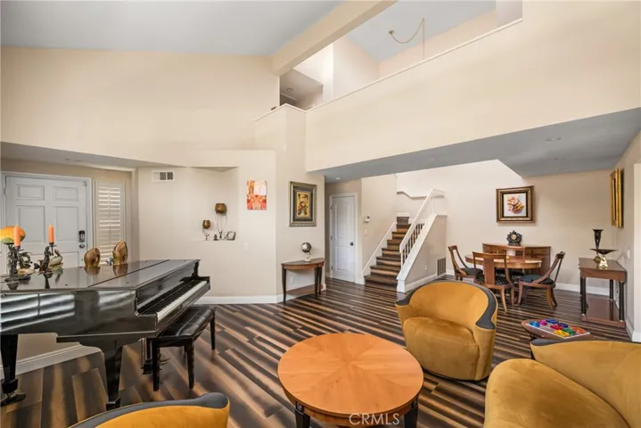 2461 Calle Montella, Tustin, California 92782