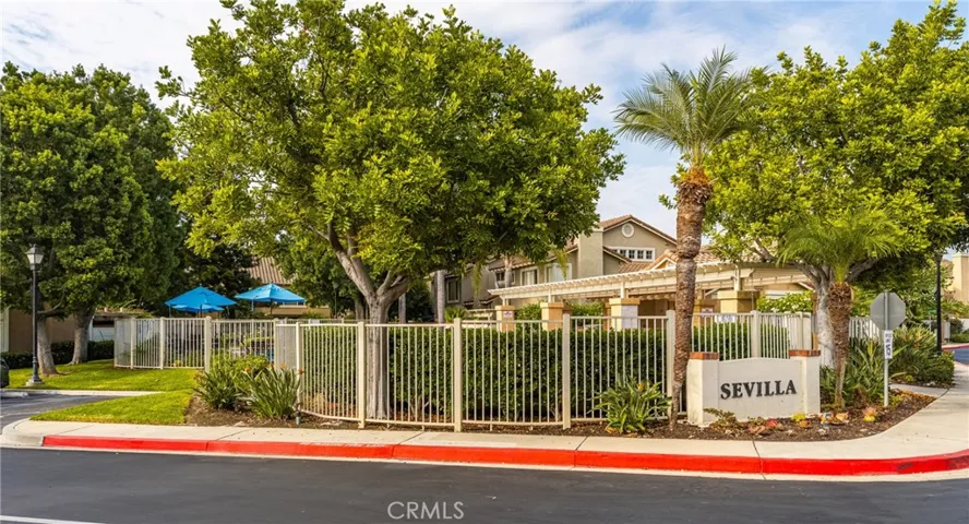 2461 Calle Montella, Tustin, California 92782