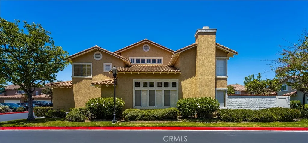 2461 Calle Montella, Tustin, California 92782