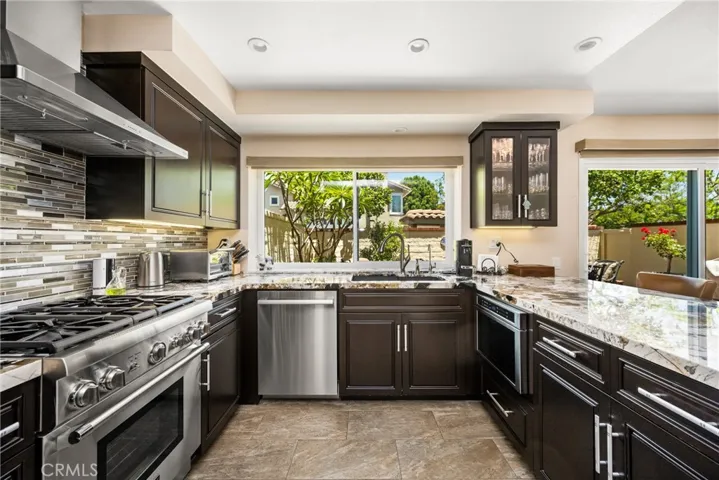 2461 Calle Montella, Tustin, California 92782