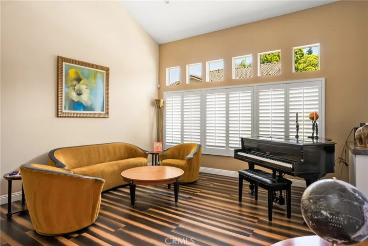 2461 Calle Montella, Tustin, California 92782