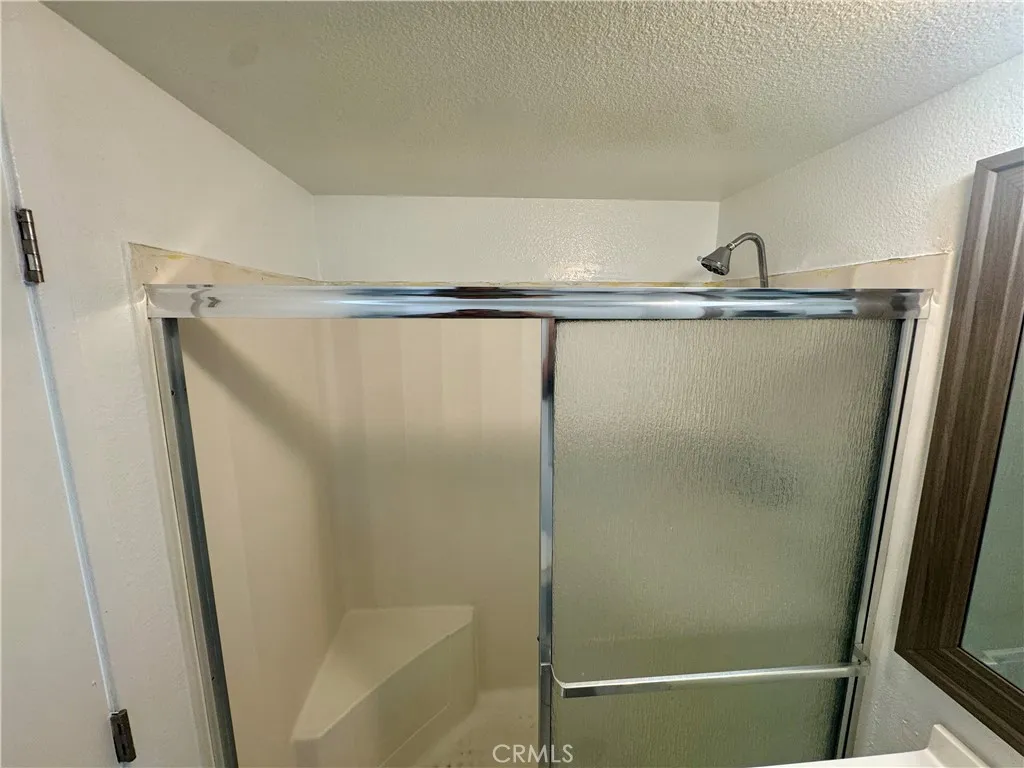 300 E Chestnut Avenue 301, Santa Ana, California 92701 home-pic-18