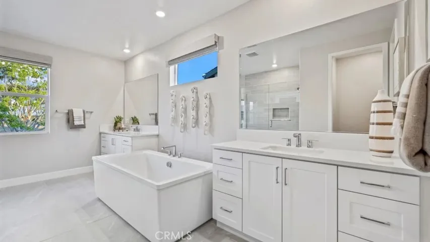 Photos shown are of model only- not actual homesite.