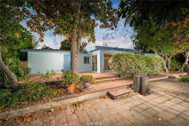 644 W 10th Street, Claremont, California 91711