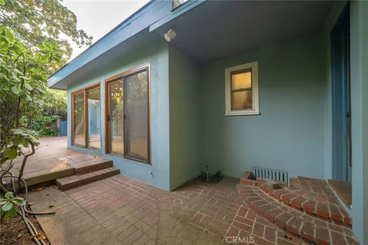 644 W 10th Street, Claremont, California 91711