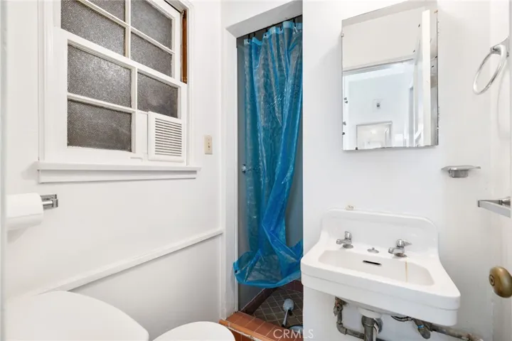 644 W 10th Street, Claremont, California 91711