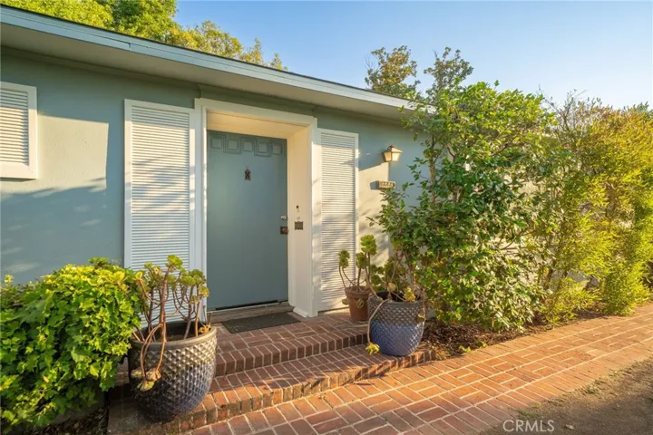 644 W 10th Street, Claremont, California 91711