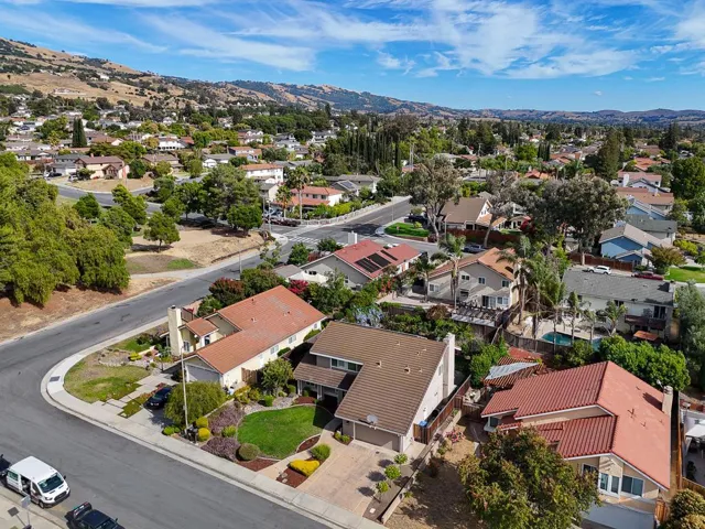 3484 Clover Oak Drive, San Jose, California 95148