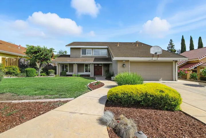 3484 Clover Oak Drive, San Jose, California 95148