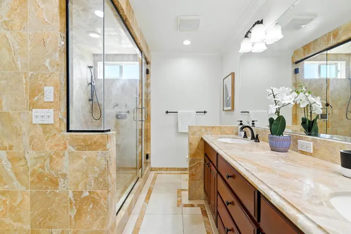 3484 Clover Oak Drive, San Jose, California 95148