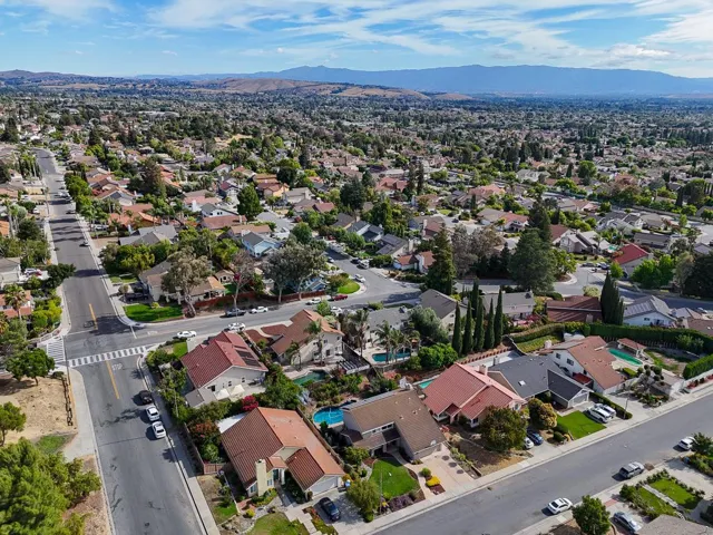 3484 Clover Oak Drive, San Jose, California 95148
