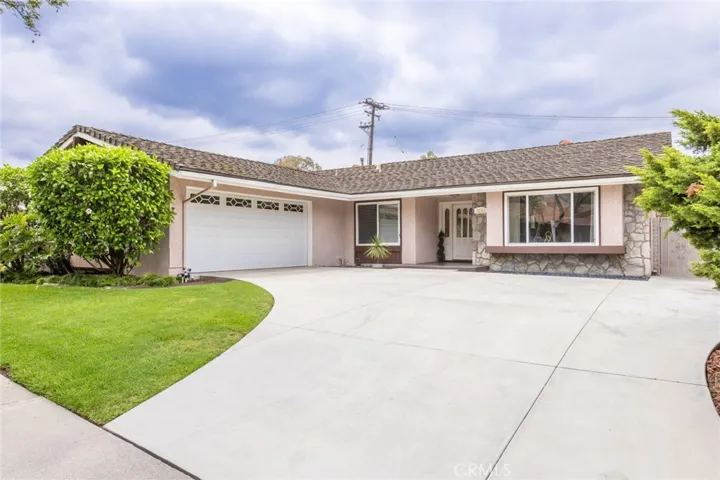 3241 La Travesia Drive, Fullerton, California 92835