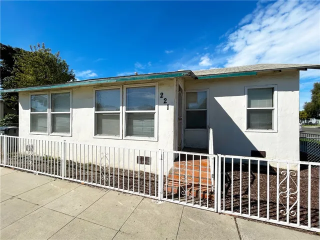 215 N Miller Street, Santa Maria, California 93454