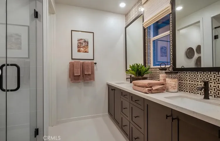 Photos shown are of model only- not actual homesite.
