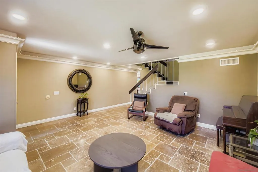 10165 Gayuba Lane, San Diego, California 92124 home-pic-5