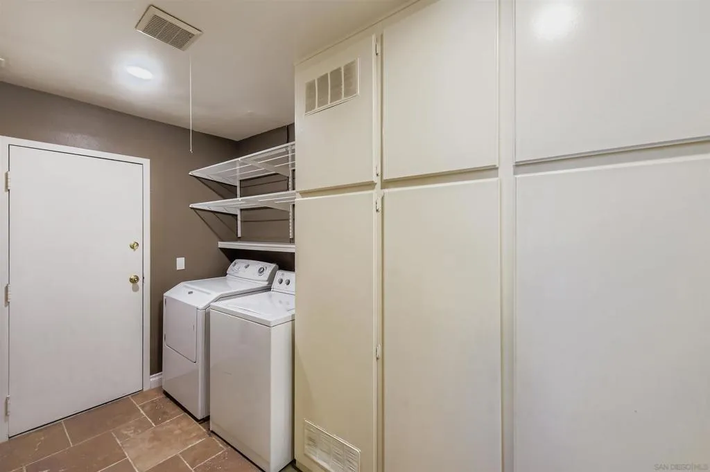 10165 Gayuba Lane, San Diego, California 92124 home-pic-24