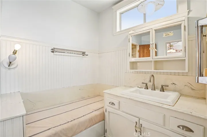 7537 El Cortez Circle, Buena Park, California 90620