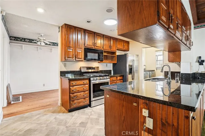 7537 El Cortez Circle, Buena Park, California 90620