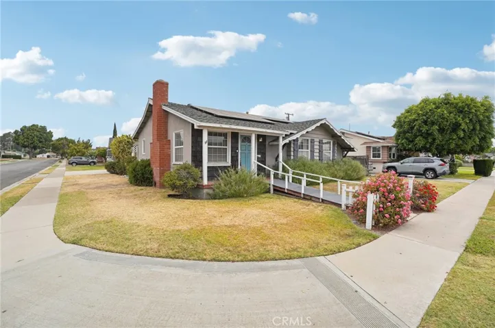 7537 El Cortez Circle, Buena Park, California 90620
