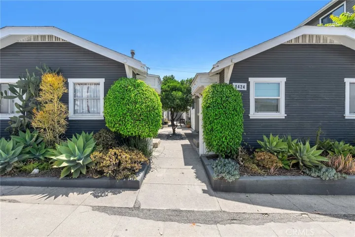 1424 Coronado Avenue, Long Beach, California 90804