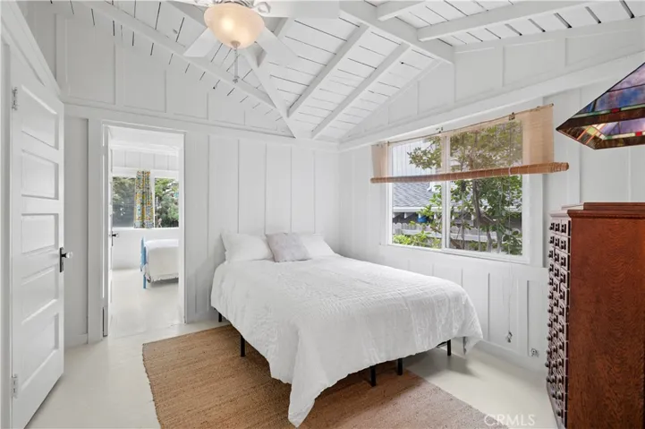 513 Oak Street, Laguna Beach, California 92651