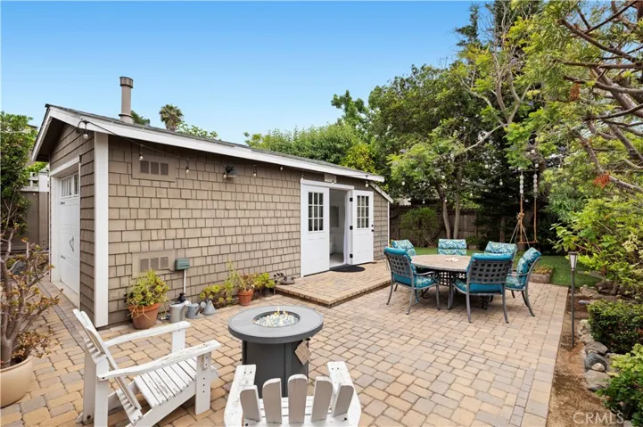 513 Oak Street, Laguna Beach, California 92651