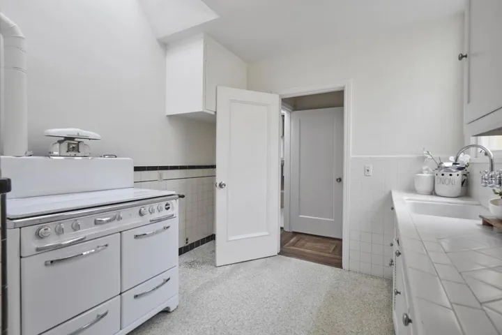 1482 38th Avenue, San Francisco, California 94122