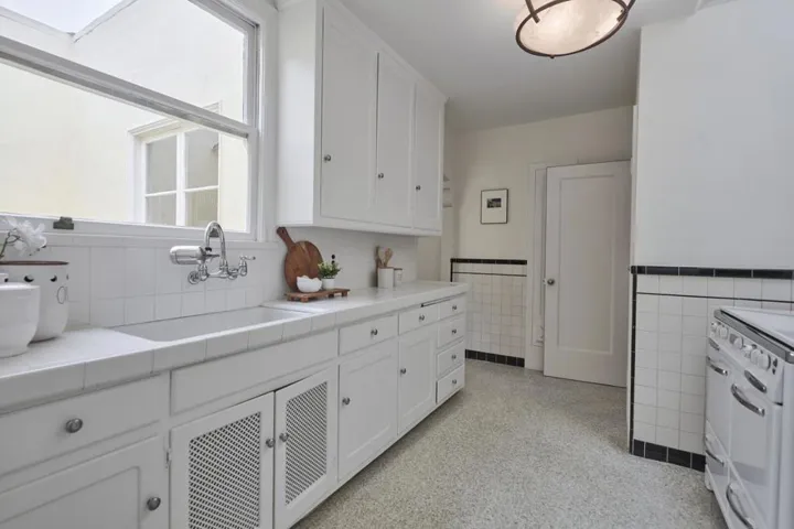 1482 38th Avenue, San Francisco, California 94122