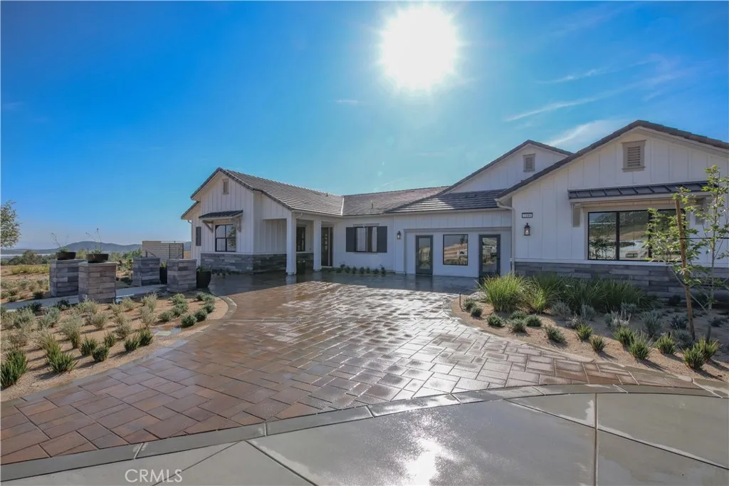7021 Hurley Court, San Bernardino, California 92407 home-pic-7