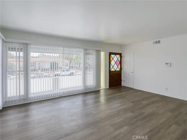 Living Room, Entry