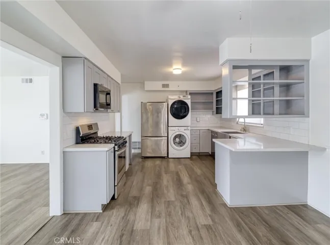 Optional Laundry Hook-ups in Kitchen (Washer/Dryer NOT included)