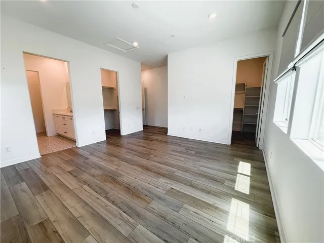 27078 Painted Sky Way, Valencia, California 91381