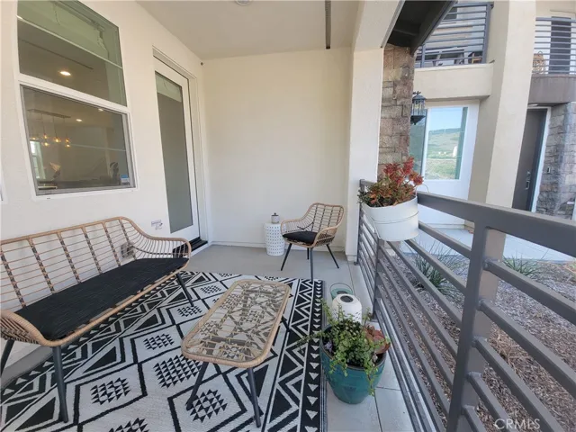 27078 Painted Sky Way, Valencia, California 91381