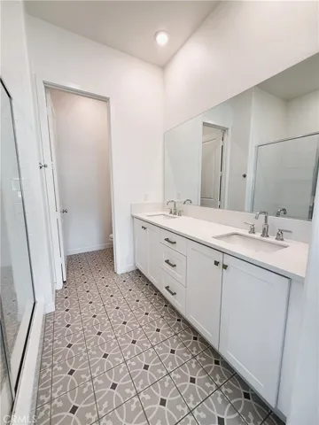 27078 Painted Sky Way, Valencia, California 91381