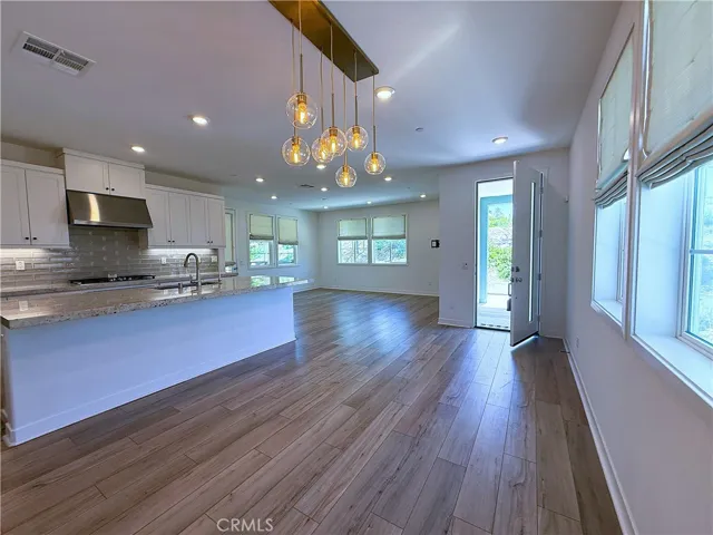 27078 Painted Sky Way, Valencia, California 91381