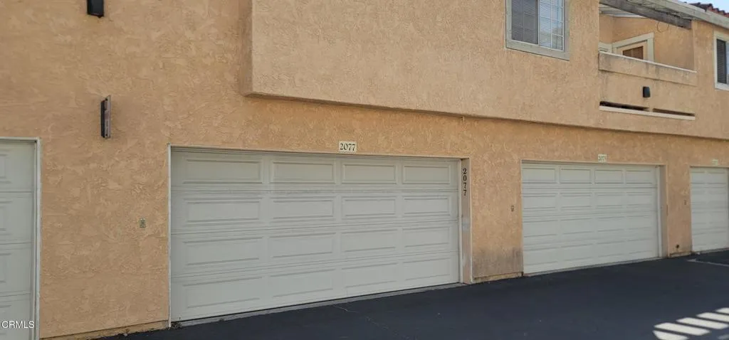 2077 Blackberry Circle, Oxnard, California 93036 home-pic-19